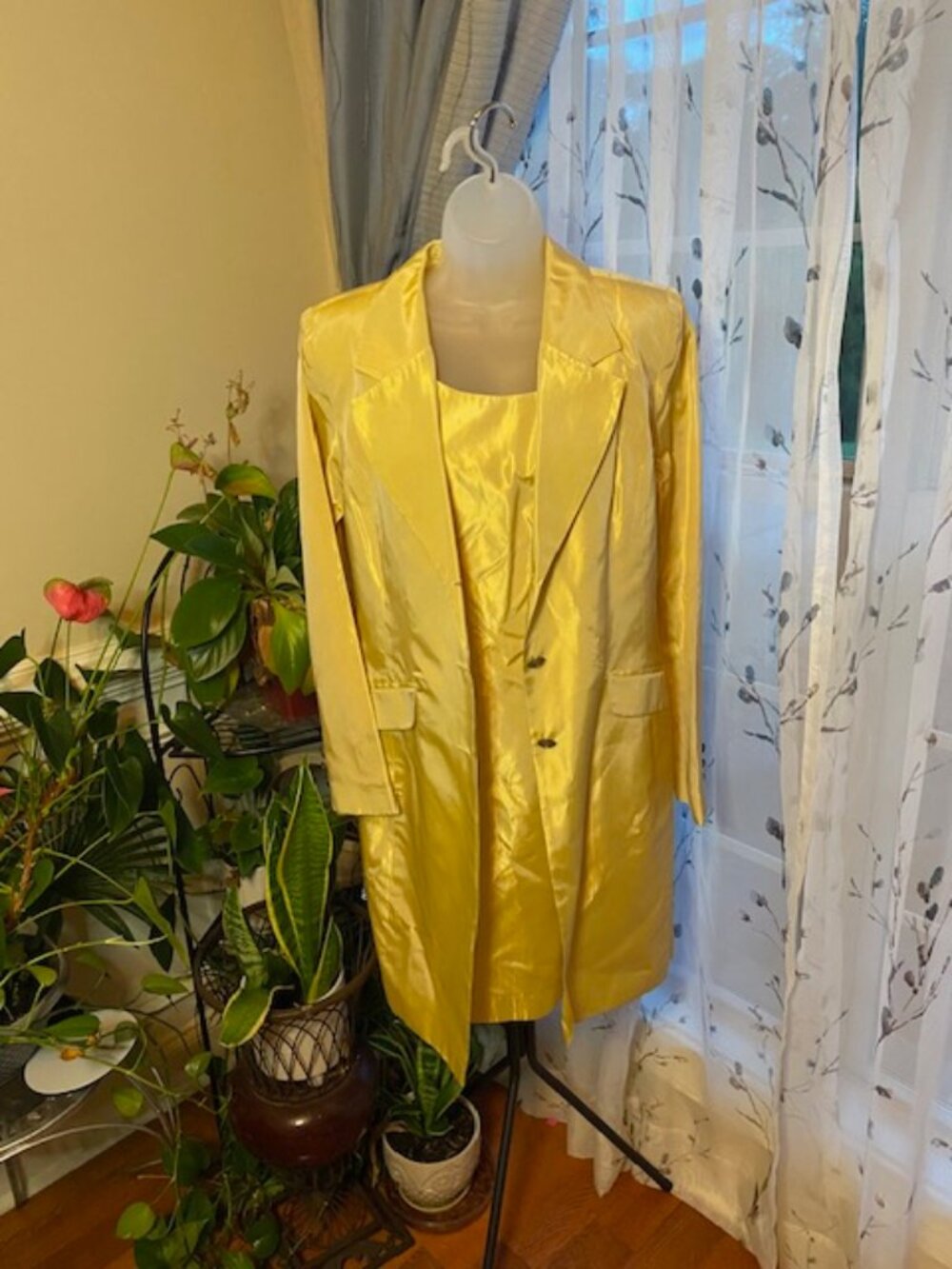 Nina Austin 2-Piece Dress(Sz 14)/Blazer Jacket(Sz 12) Set – Vibrant Yellow Satin
